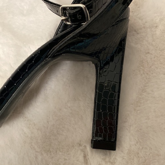 Charlotte Russe Women’s Black Heels Size 7 - Picture 9 of 14